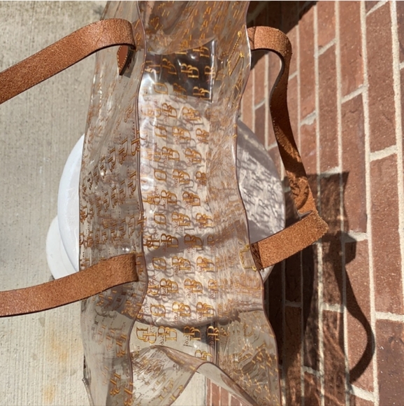 👀Dooney and Bourke Vintage Acrylic Tote Bag👀 - Picture 15 of 16